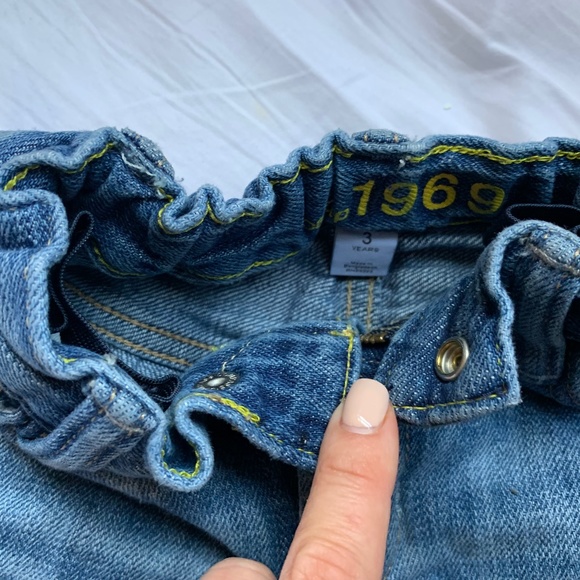 GAP KIDS 3T BOYS DISTRESS BLUE JEANS - Picture 3 of 4